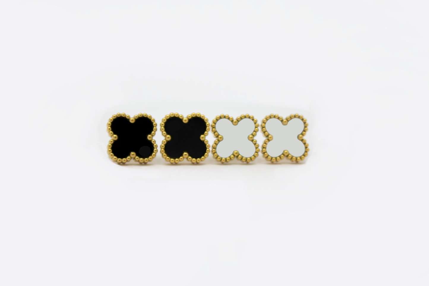 FOUR-LEAF EARRING