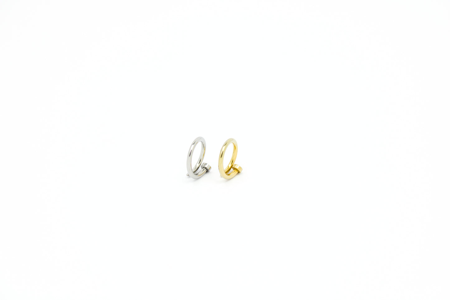 NAIL RING