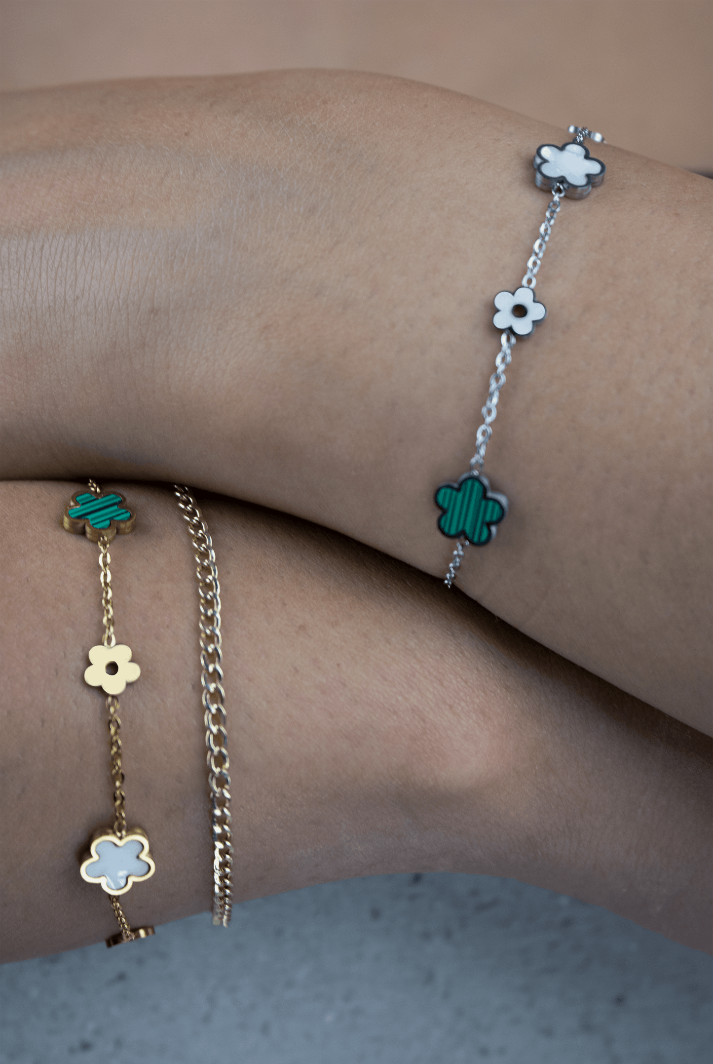 FOUR-LEAF: GREEN CLOVER BRACELET