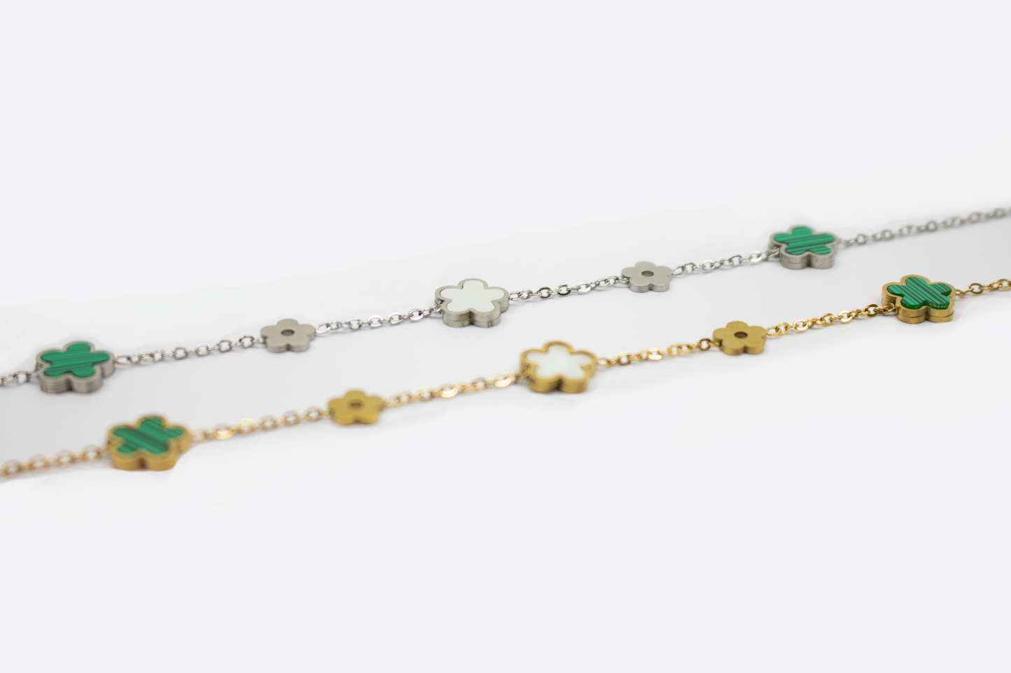 FOUR-LEAF: GREEN CLOVER BRACELET